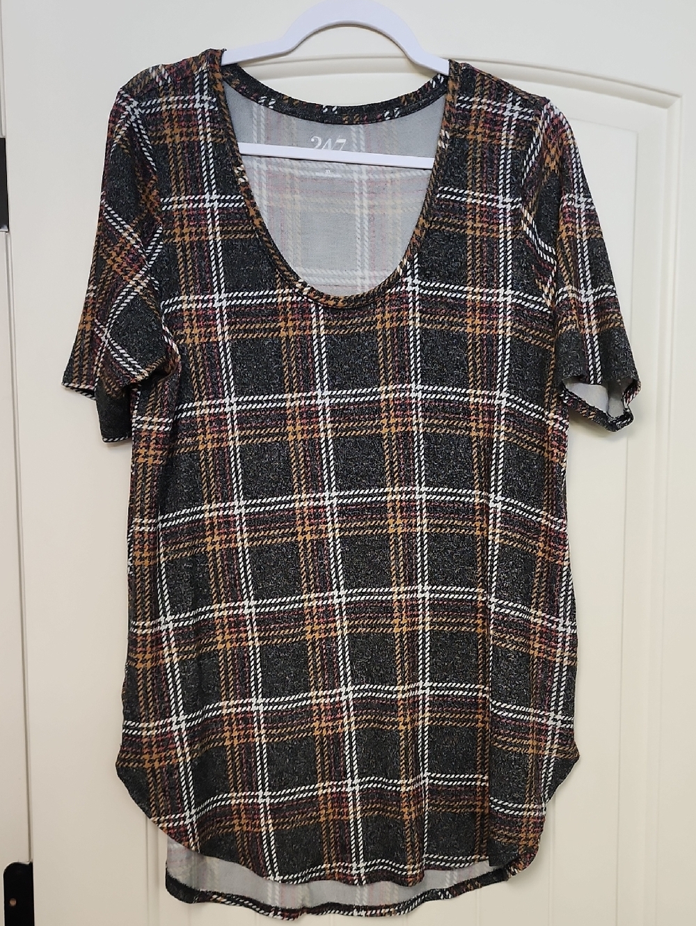 247 Plaid Scoop Neck Short Sleeve Top in Black and Brown